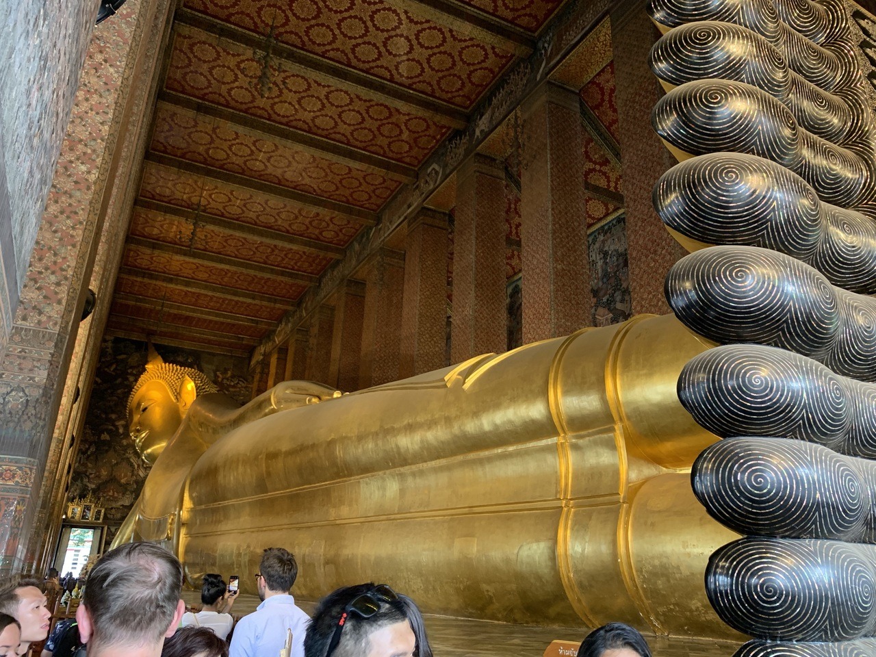 Templio Buddha sdraiato